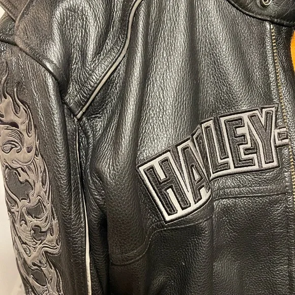 SOLD Harley Leather Jacket - Black - Picture 6 of 9